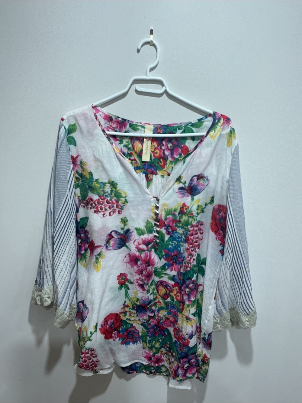 Cyrena peasant blouse size medium
